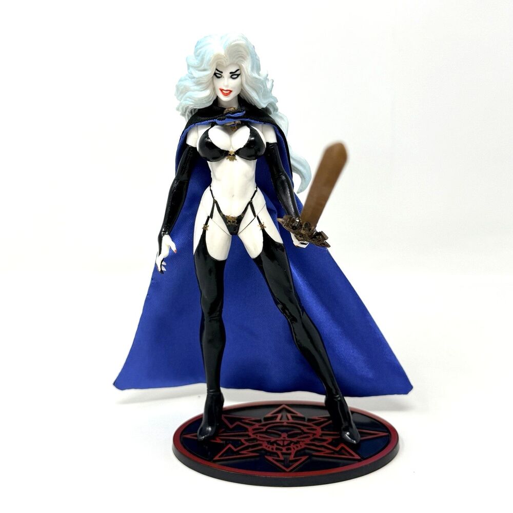 Moore Action Collectibles Lady Death CM7002 1997 Chaos Comics Sword Cape Stand